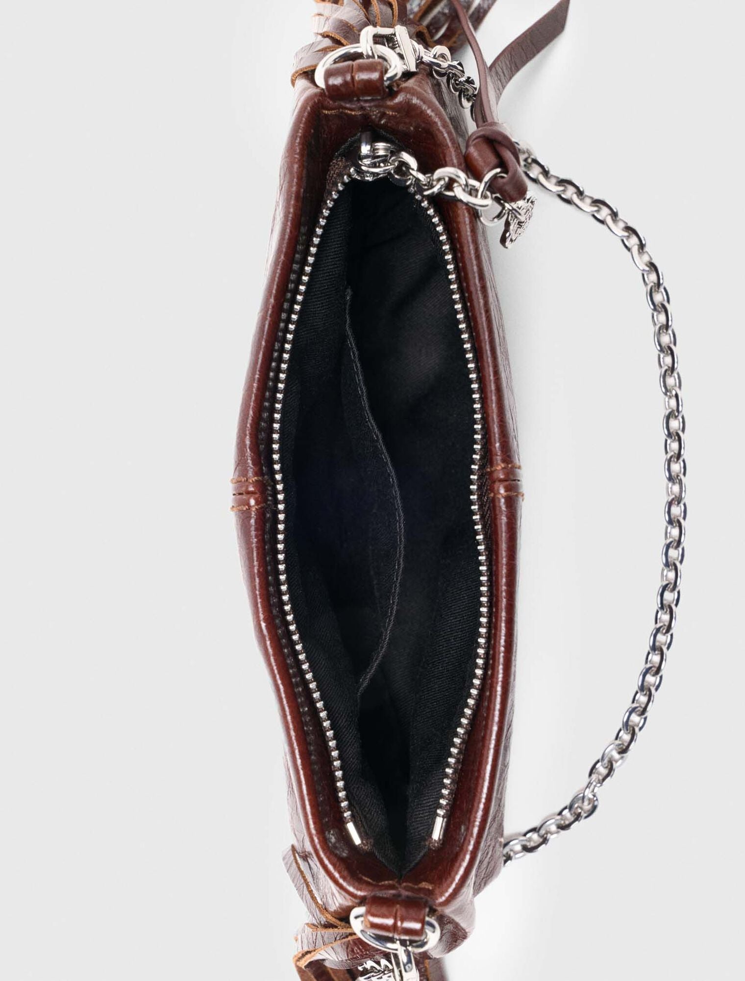 Pochette Miss M pouch en cuir vernis