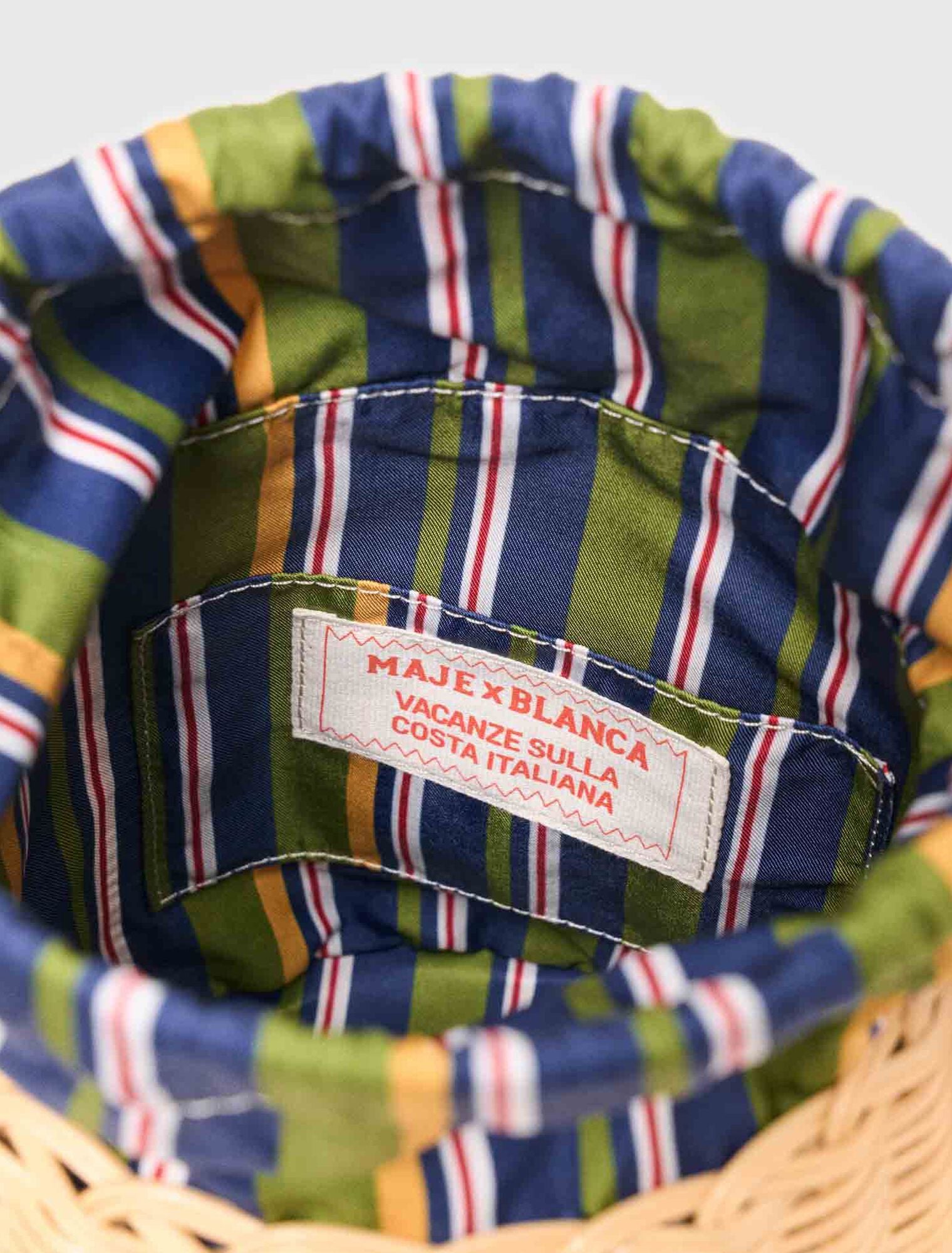 Panier en osier avec pochon imprimé